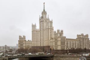 Stalino dangoraižių mitai ir legendos